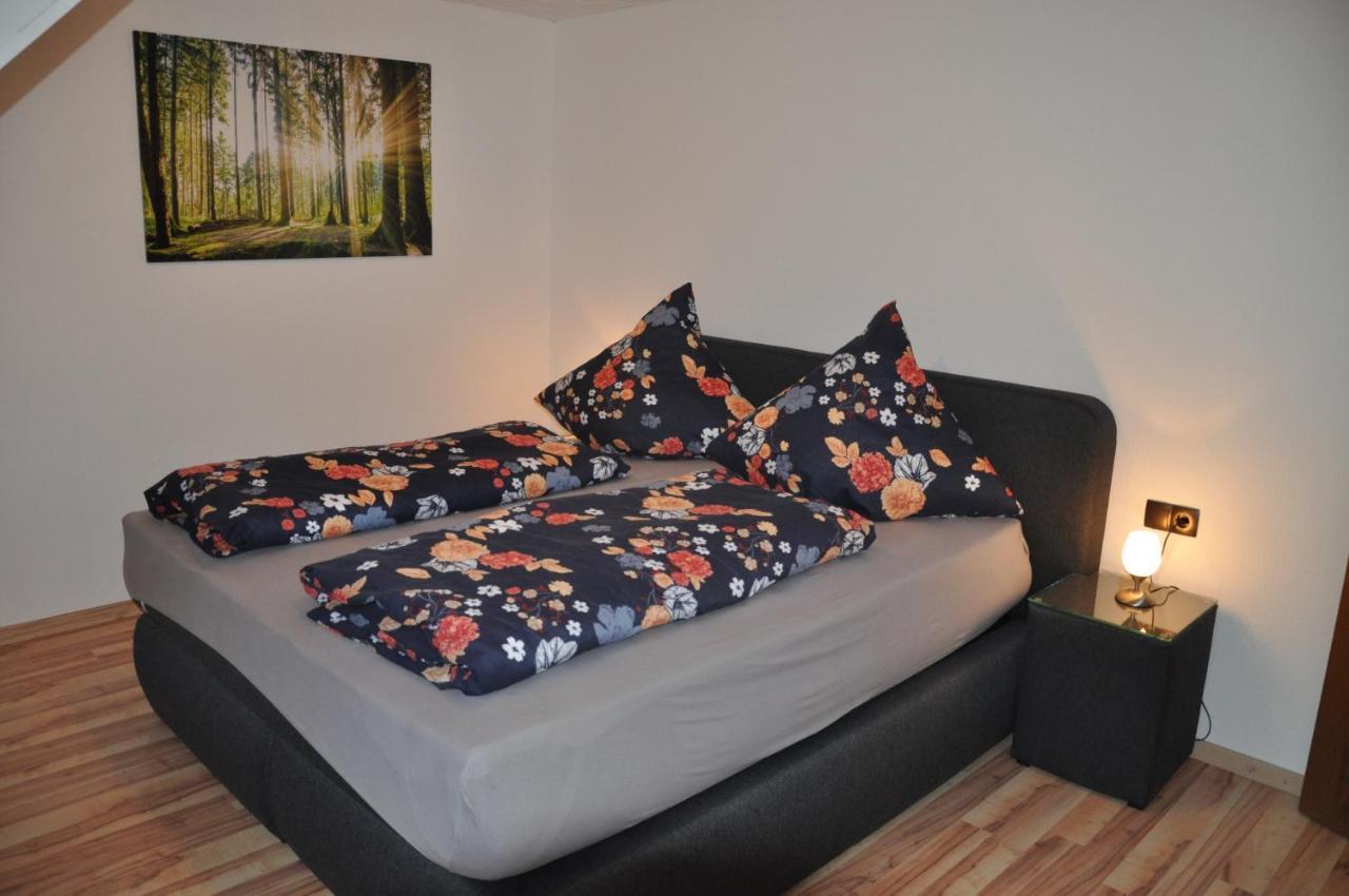 Apartmán Rentrisch Am Waldrand Sankt Ingbert Exteriér fotografie
