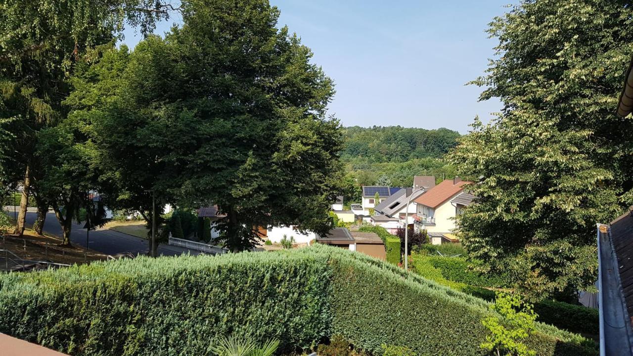 Apartmán Rentrisch Am Waldrand Sankt Ingbert Exteriér fotografie